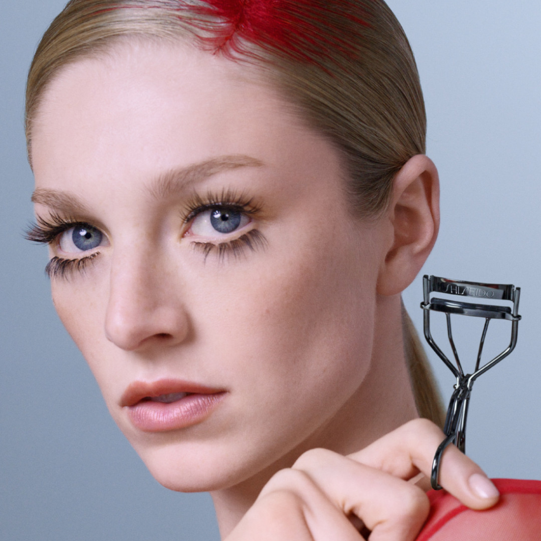 EYELASH CURLER
